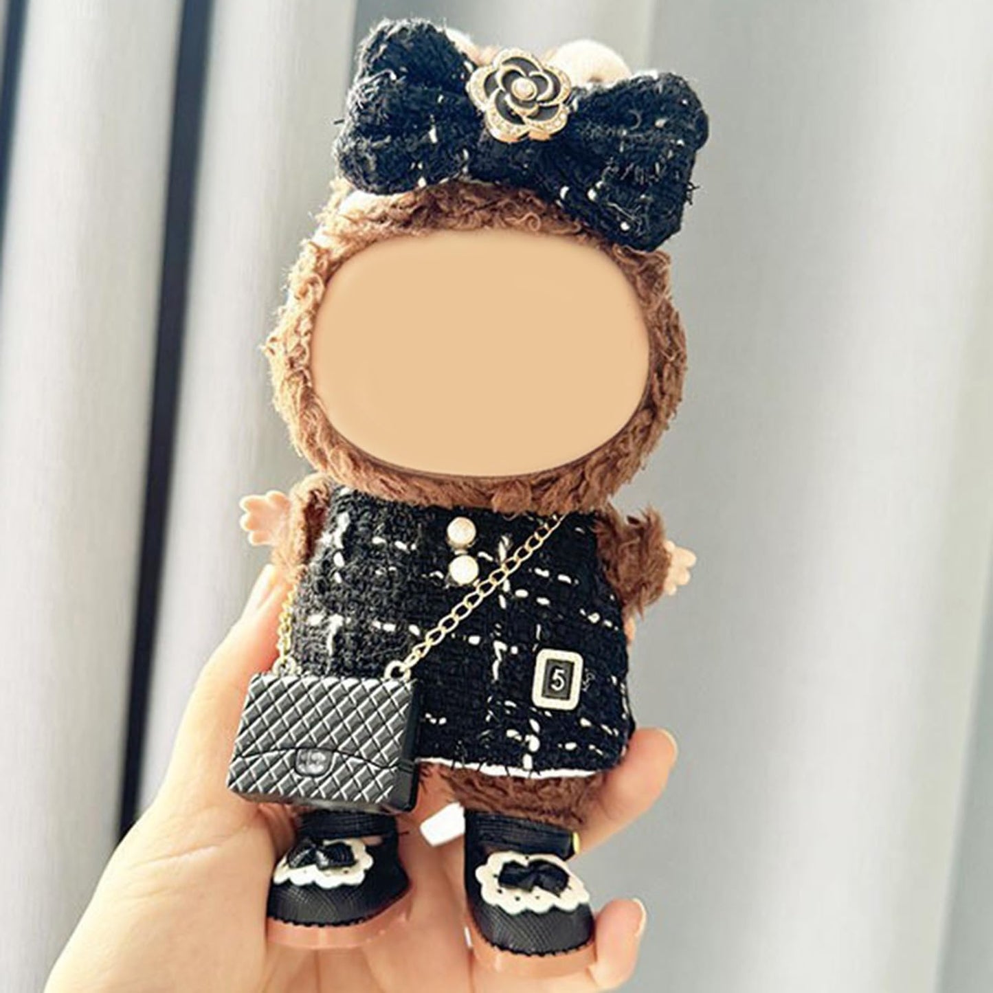 Labubu 17cm パーティー服アクセサリー(人形なし)に適した服。6.69インチ(17cm)の人形用の柔らかい服の交換用に適しています(ホワイト+バッグ+靴)。